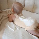 Комплект LITTLE BUNNY пшеничный: боди и шапочка