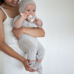 Комплект Honey серый: боди и шапочка