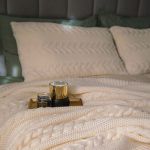 Комплект LILIAN пшеничный: покрывало и наволочки