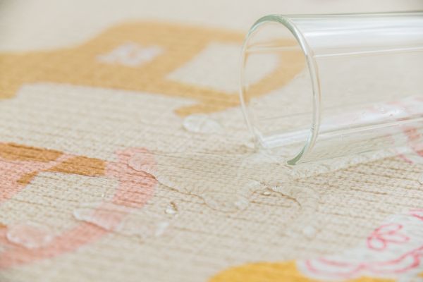 Односторонний коврик Sillky 230x140x1.2см (Деревянные лошадки)